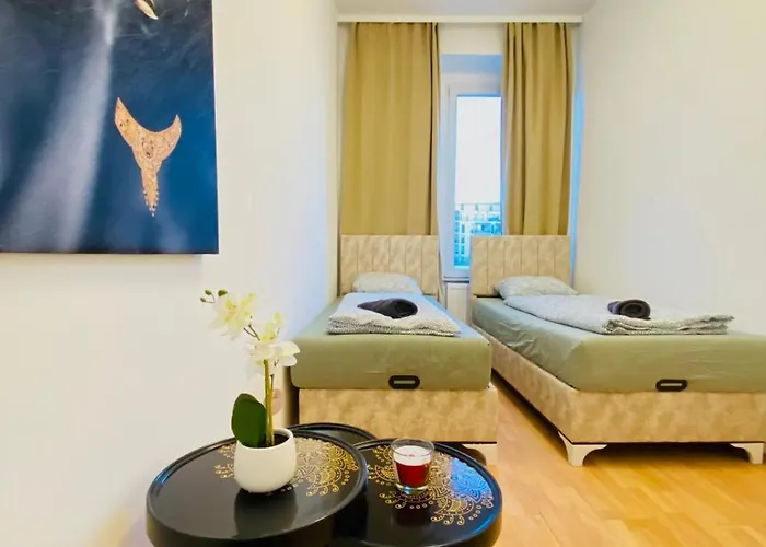דירה Private In Spacious 5-bedroom Near Train Station וינה